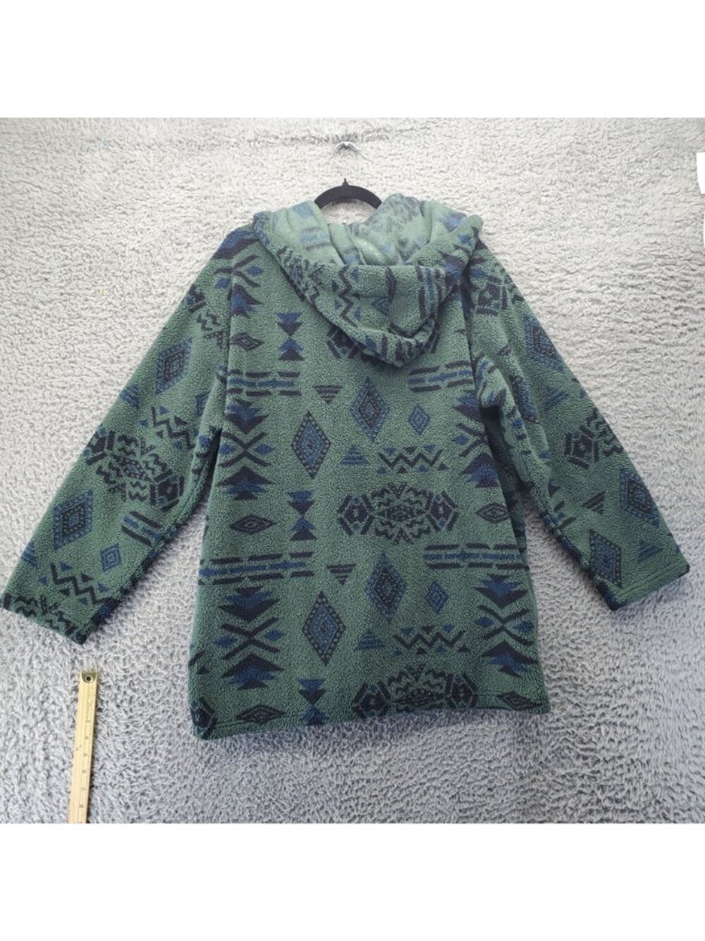 Sweater Womens 2XL Green Aztec Pattern Polyester Hooded Relaxed Fit Warm - Picture 7 of 8